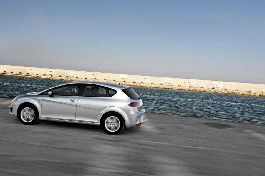  Seat Leon 1.2 TSI 2010 года  (фото 4 из 7)